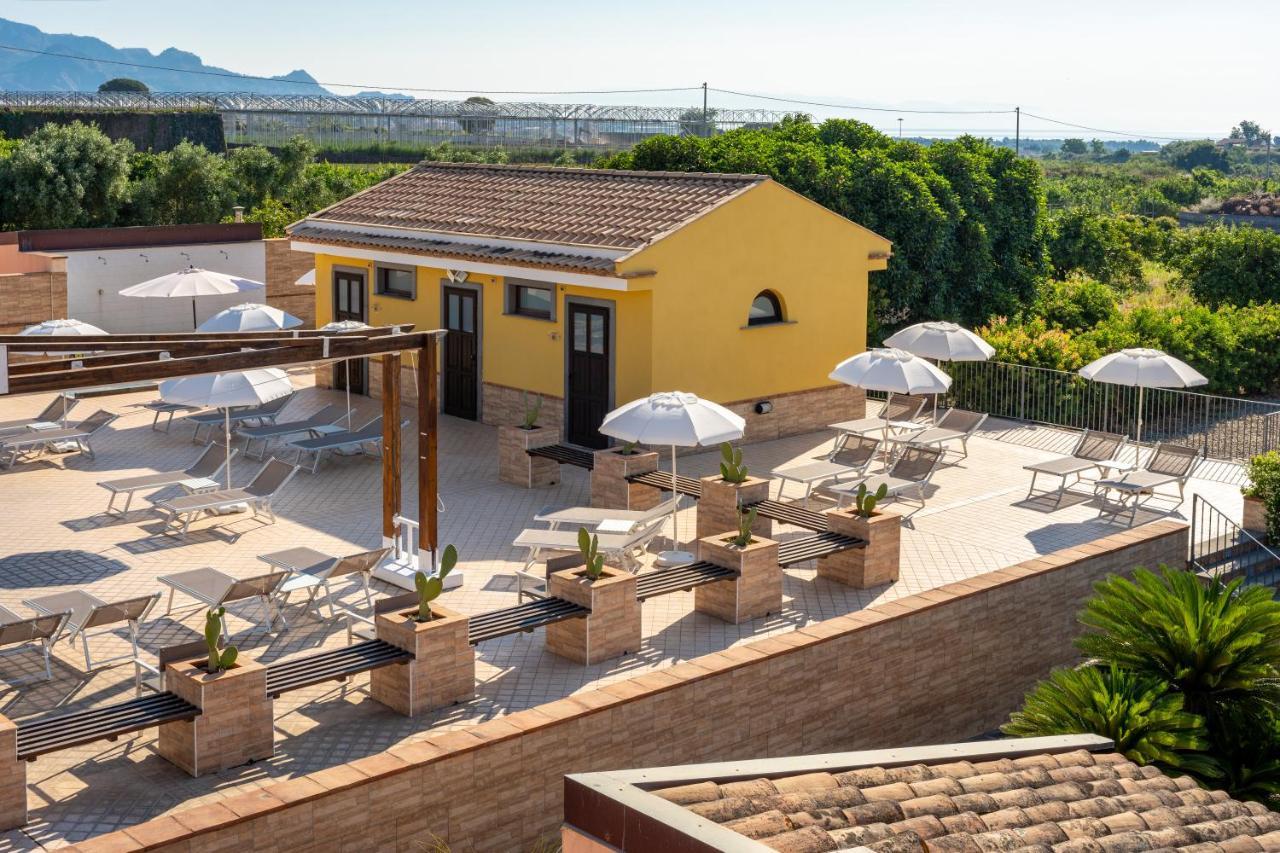 La Terra Dei Sogni Country Hotel Fiumefreddo di Sicilia Εξωτερικό φωτογραφία